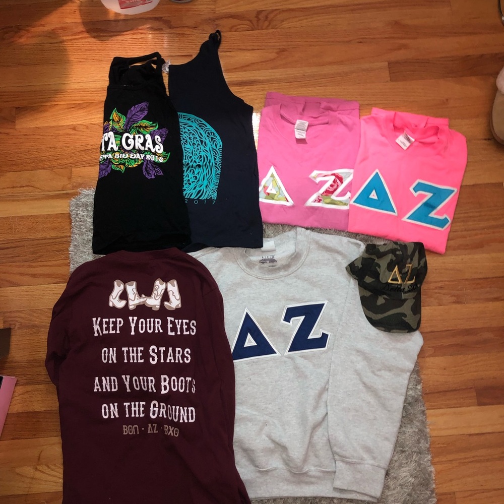DZ apparel shirts/sweatshirt/tank tops/hat size s